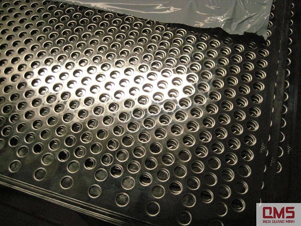 Tấm inox đục lỗ