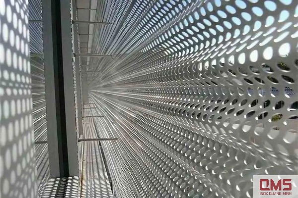 Tấm inox đục lỗ