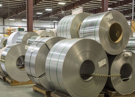 Inox 321 chứa titanium, giúp ổn định cấu trúc và ngăn chặn hiện tượng nhạy cảm hạt trong quá trình hàn